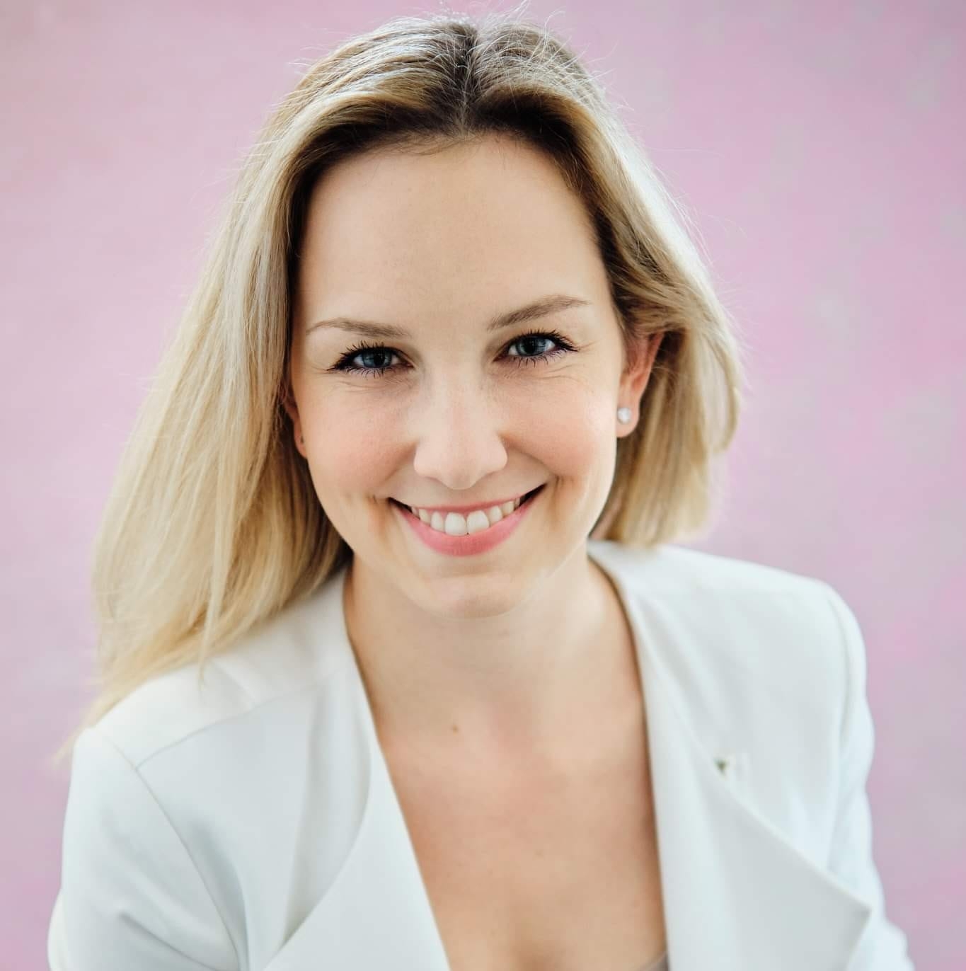Edina portré